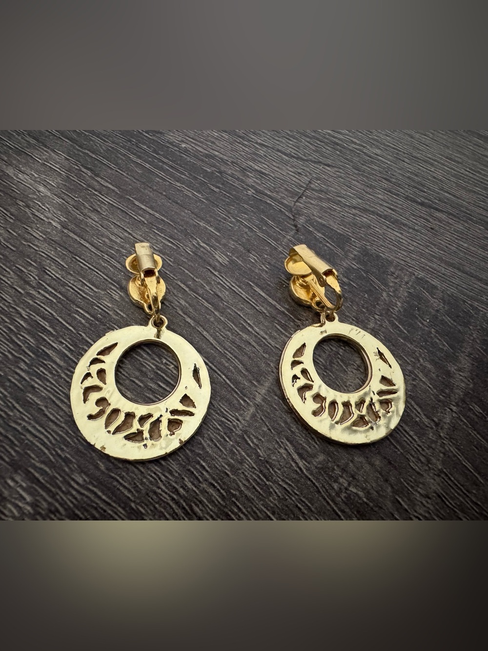 Vintage Gold and Brown Leopard Print Circle Drop Clip-on Earring. - Picture 3 of 4